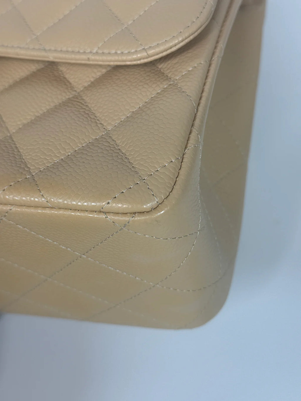 CHANEL JUMBO CLASSIC FLAP BAG IN BEIGE CAVIAR LEATHER WITH SHW