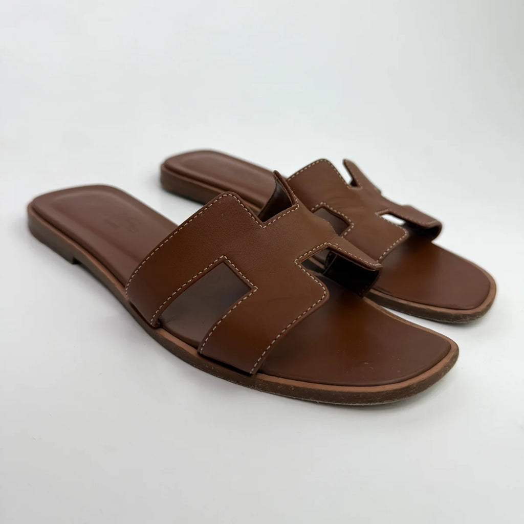 HERMÈS ORAN SANDALS (SIZE 37/UK4)