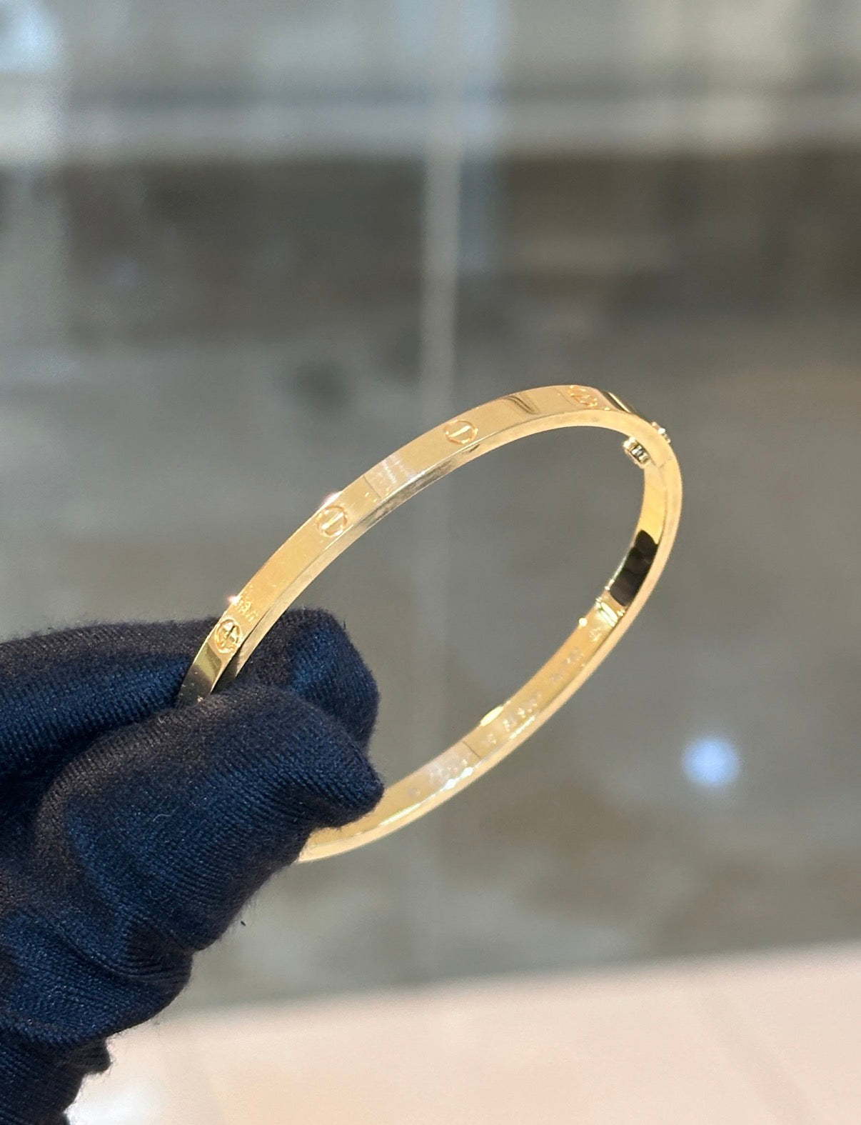 Cartier Love Bracelet Classic Model S/M – 18K Yellow Gold