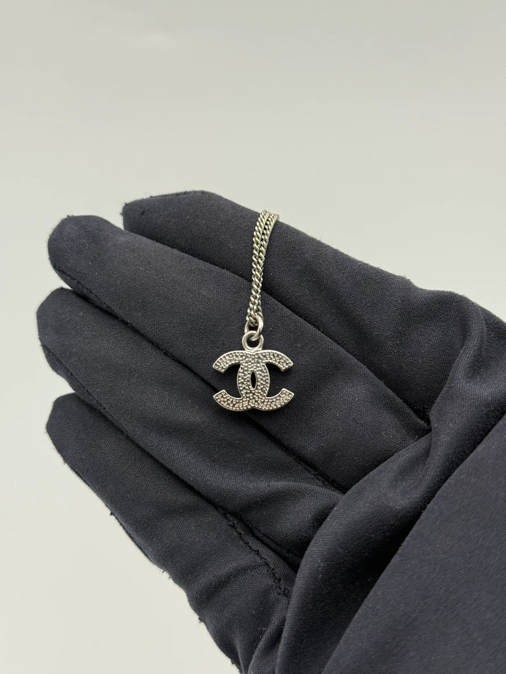 CHANEL CC PENDANT NECKLACE