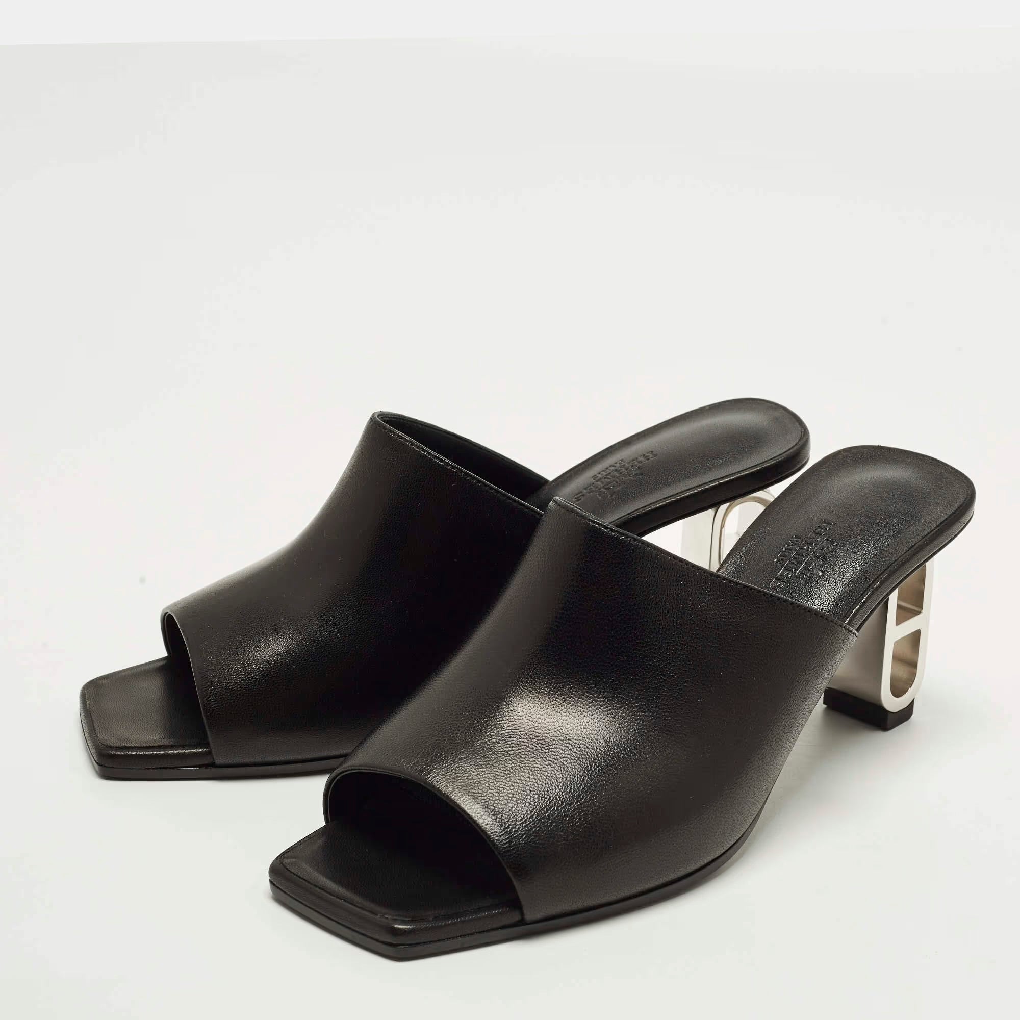 Hermès Iconique Size 39 Black Leather Slide Sandals
