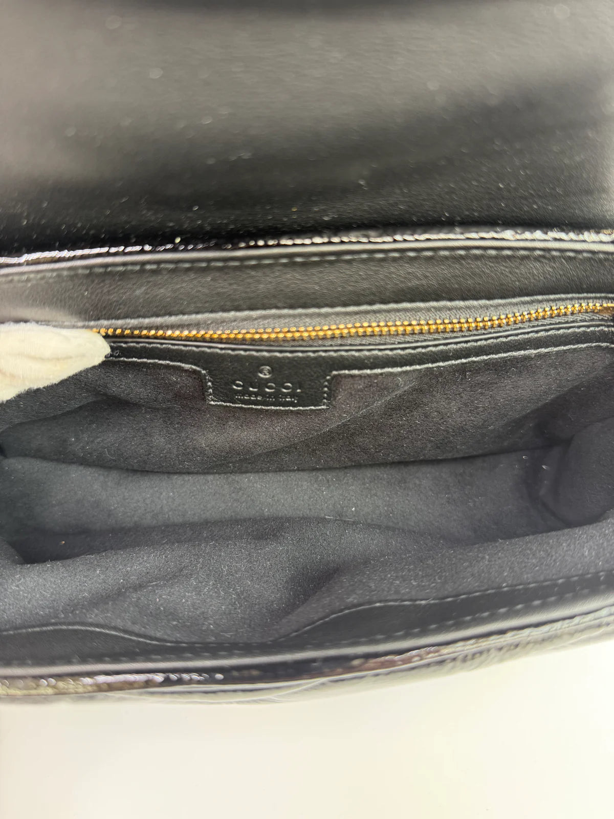 GUCCI GG MEDIUM MARMONT MATELASSE SHOULDER BAG