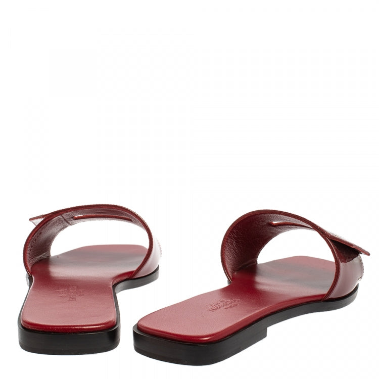 Hermes Burgundy Patent Leather View Flats Size 37