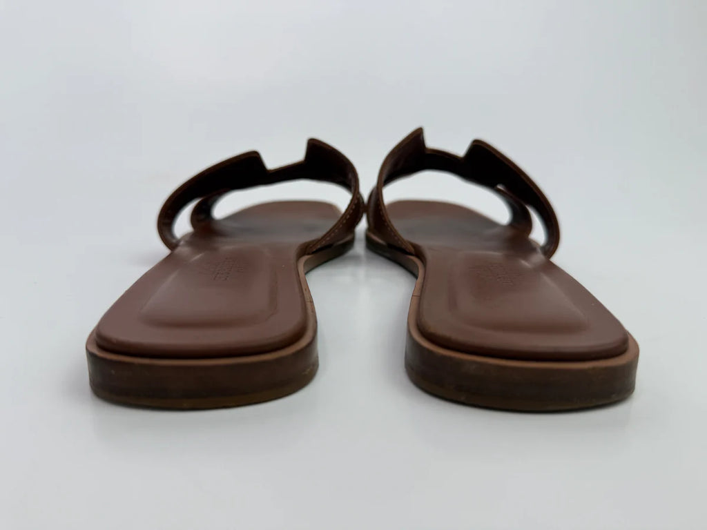 HERMÈS ORAN SANDALS (SIZE 37/UK4)