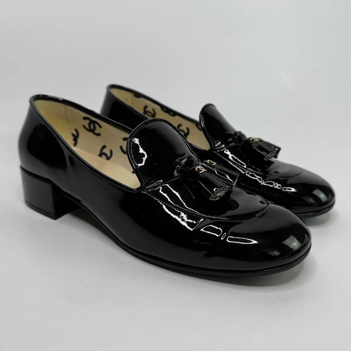CHANEL BLACK PATENT LOAFERS (SIZE 38/UK5)