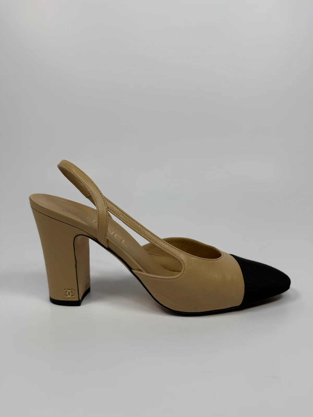 CHANEL SLINGBACK HEELS SIZE 39/UK6