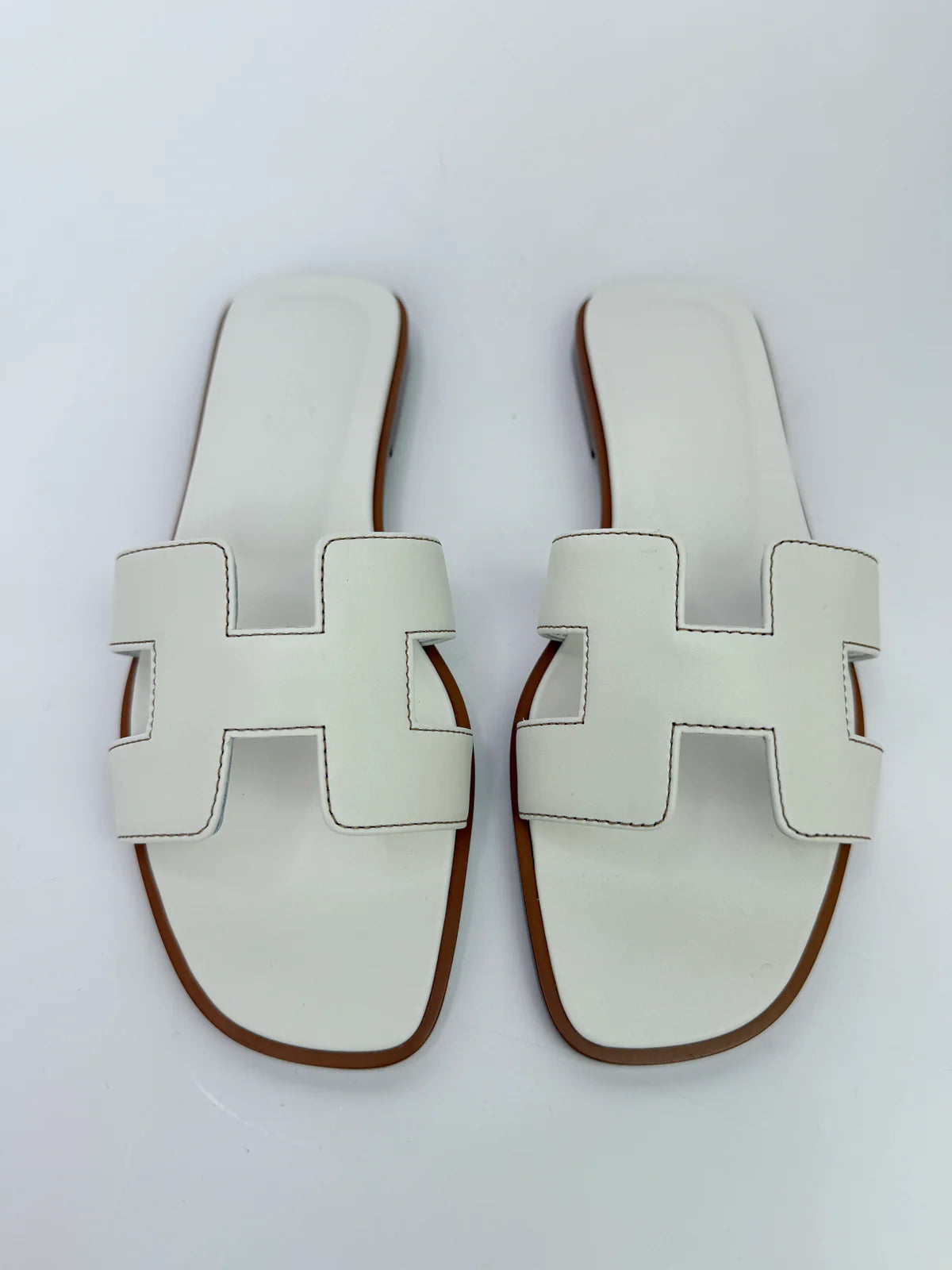 HERMÈS ORAN SANDALS (SIZE 37/UK4)