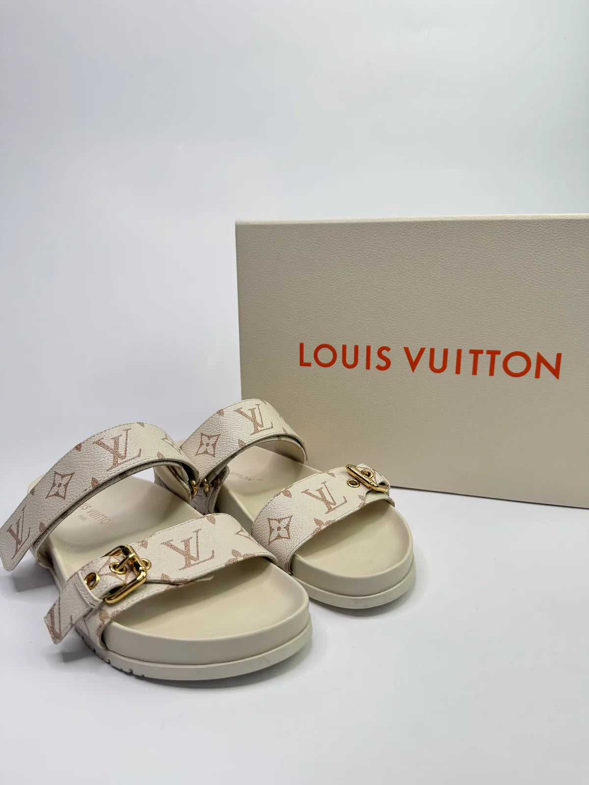 LOUIS VUITTON BOM DIA FLAT MULES (SIZE 40/UK7)