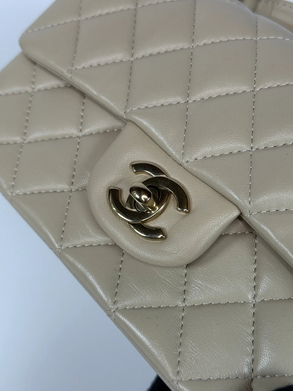 CHANEL MINI RECTANGLE TOP HANDLE IN ECRU LAMBSKIN LEATHER WITH GHW