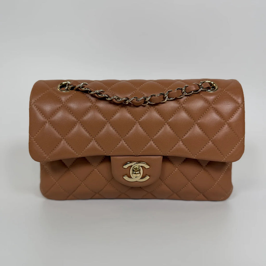 CHANEL SMALL CLASSIC DOUBLE FLAP IN BROWN LAMBSKIN LEATHER WITH GHW