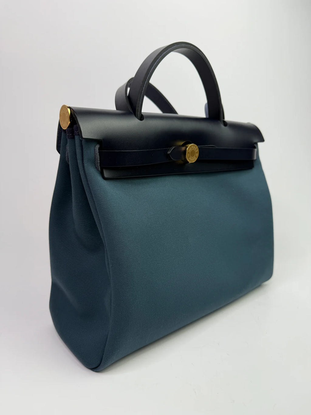 HERMÈS HERBAG 31 VERSO IN BLEU INDIGO AND SESAME WITH GHW