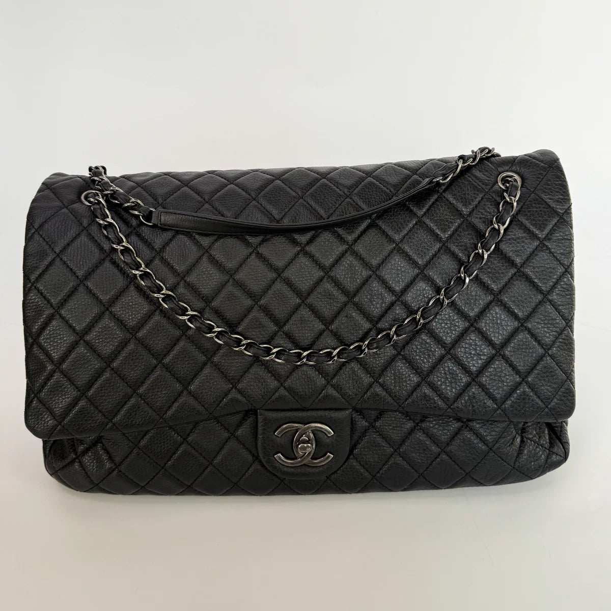 CHANEL AIRLINE XXL CLASSIC FLAP IN BLACK CALFSKIN WITH RHW