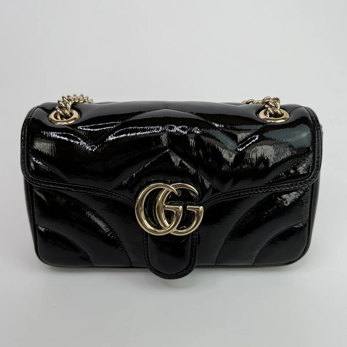 GUCCI GG MEDIUM MARMONT MATELASSE SHOULDER BAG