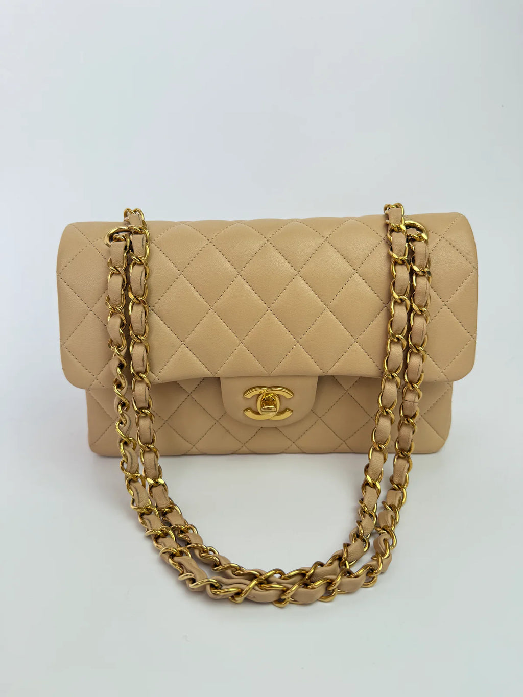 CHANEL SMALL CLASSIC DOUBLE FLAP IN BEIGE LAMBSKIN WITH GHW