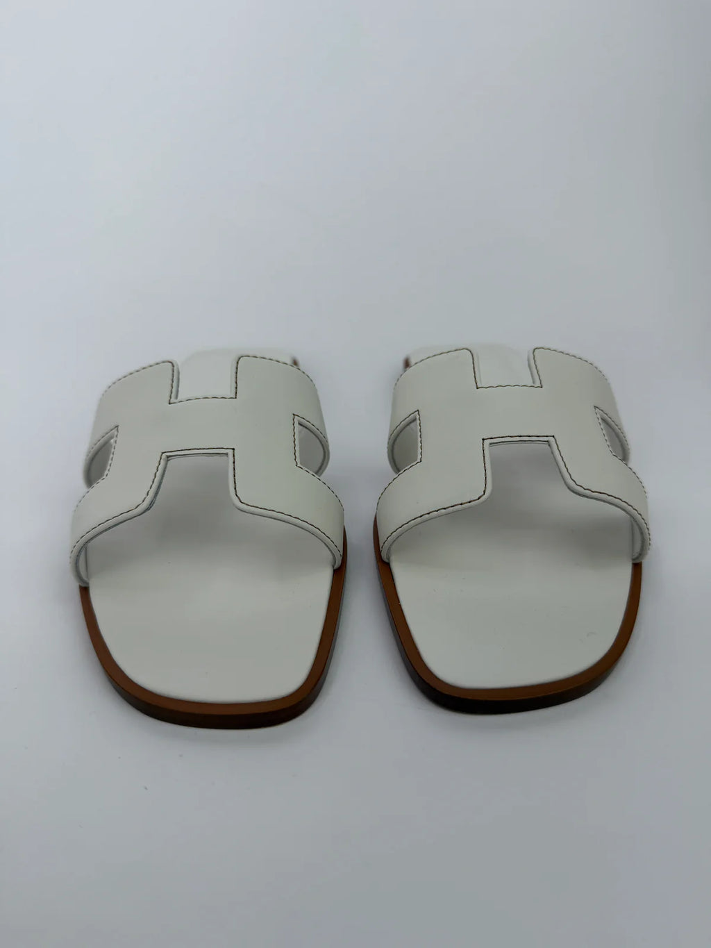 HERMÈS ORAN SANDALS (SIZE 37/UK4)