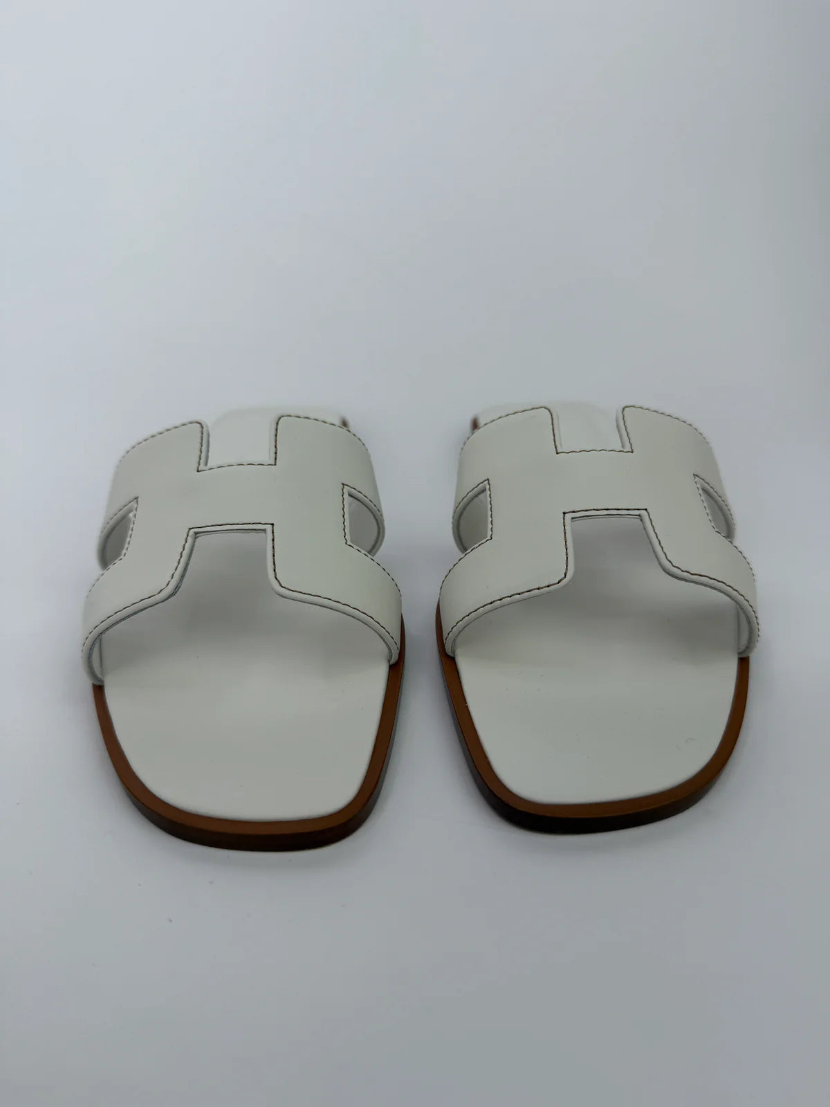 HERMÈS ORAN SANDALS (SIZE 37/UK4)