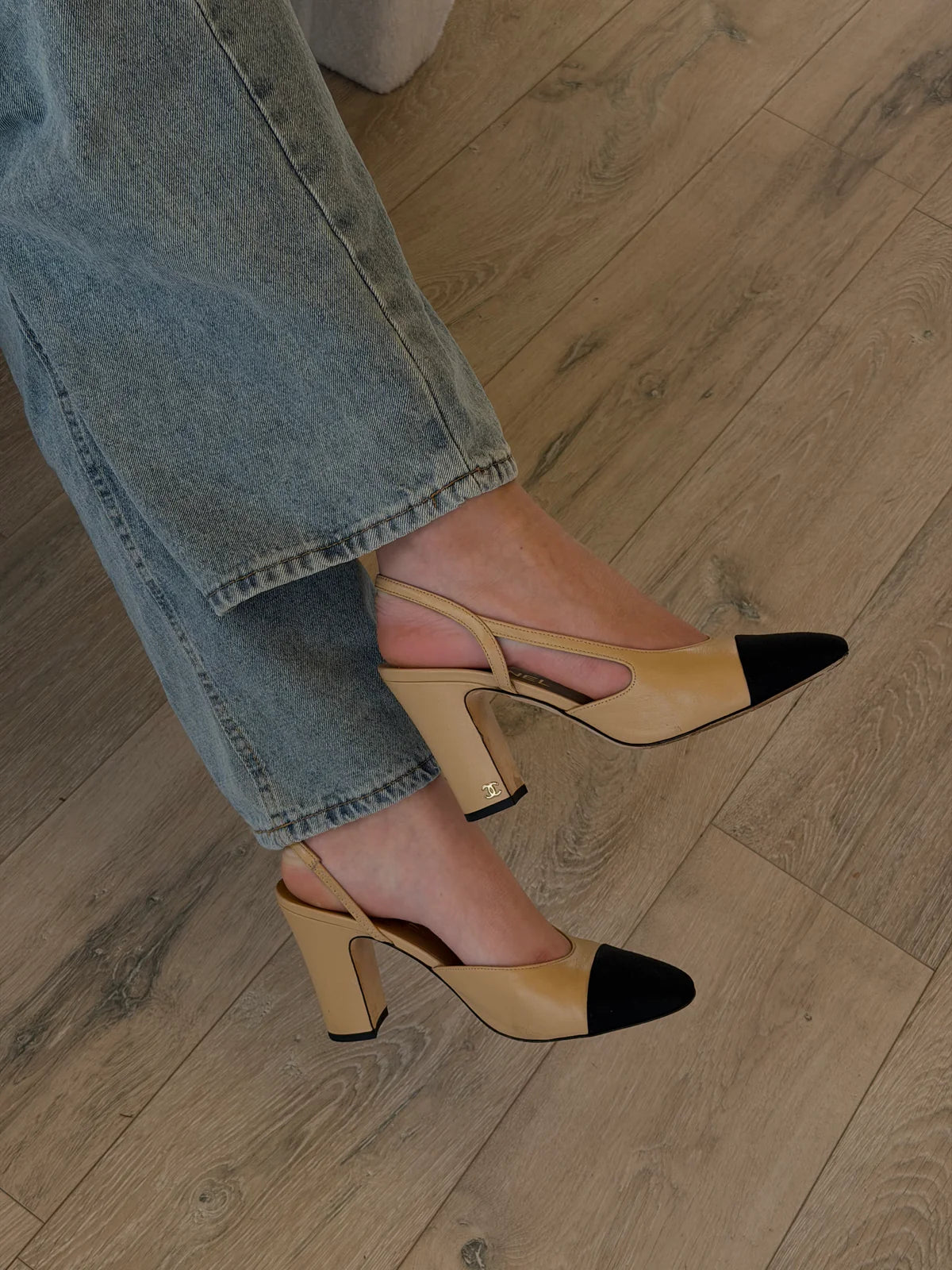 CHANEL SLINGBACK HEELS SIZE 39/UK6