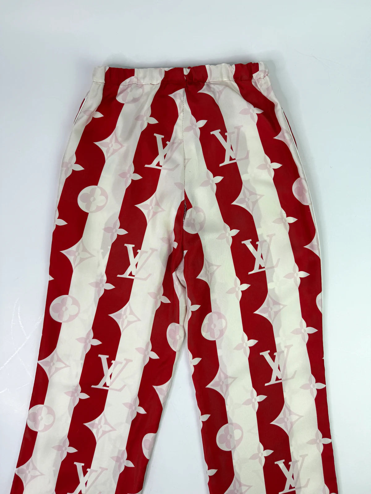 LOUIS VUITTON RED MONOGRAM SILK TWILL TROUSERS ( SIZE 38/10)