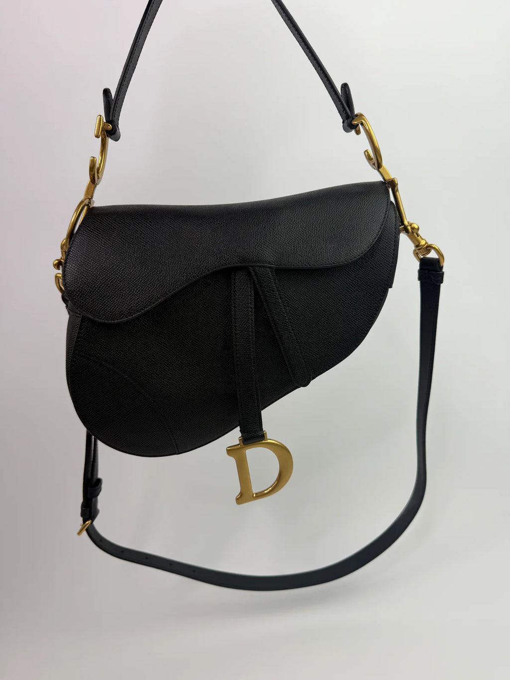 CHRISTIAN DIOR SADDLE BAG IN CALFSKIN LEATHER WITH STRAP