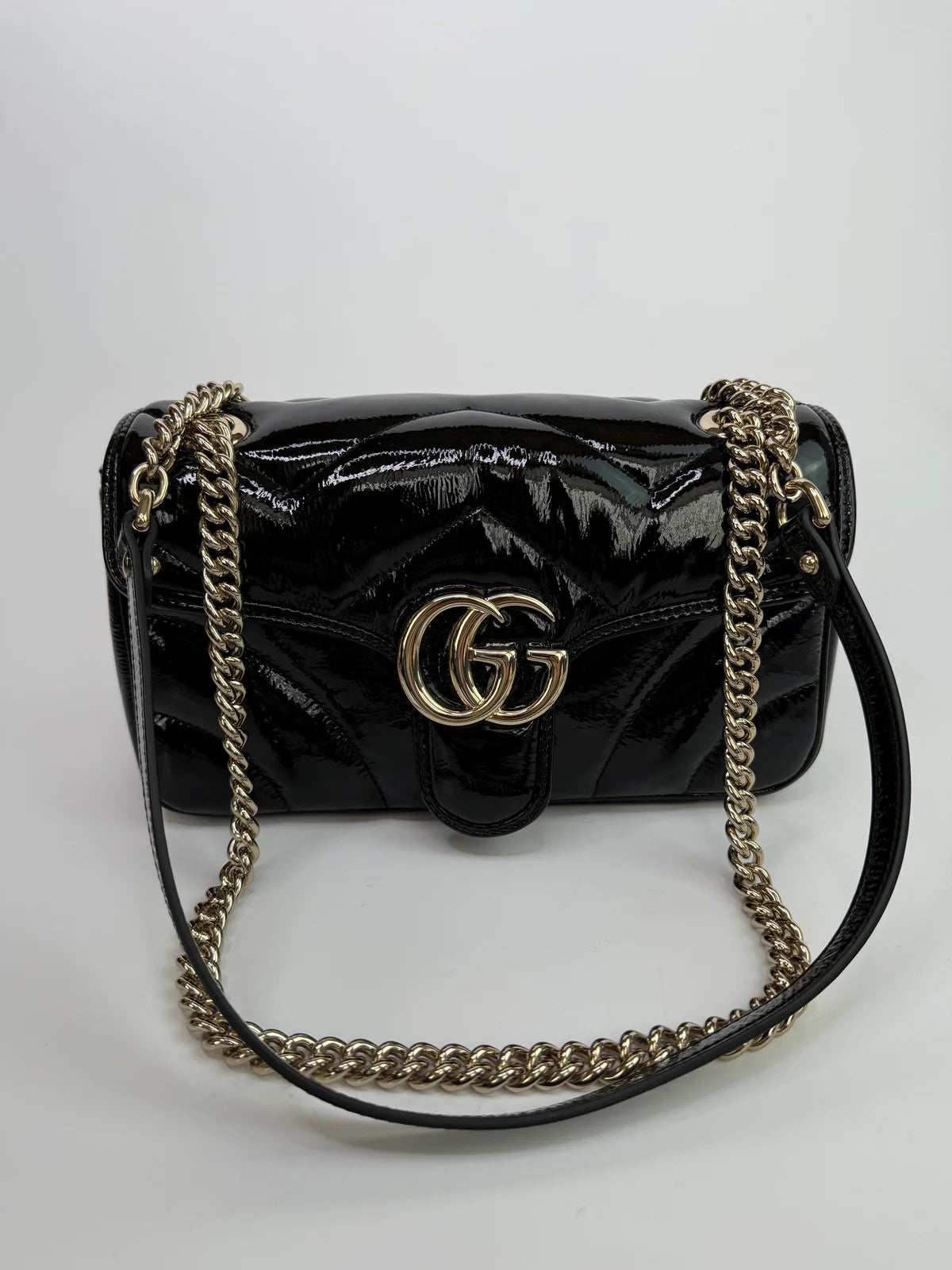 GUCCI GG MEDIUM MARMONT MATELASSE SHOULDER BAG