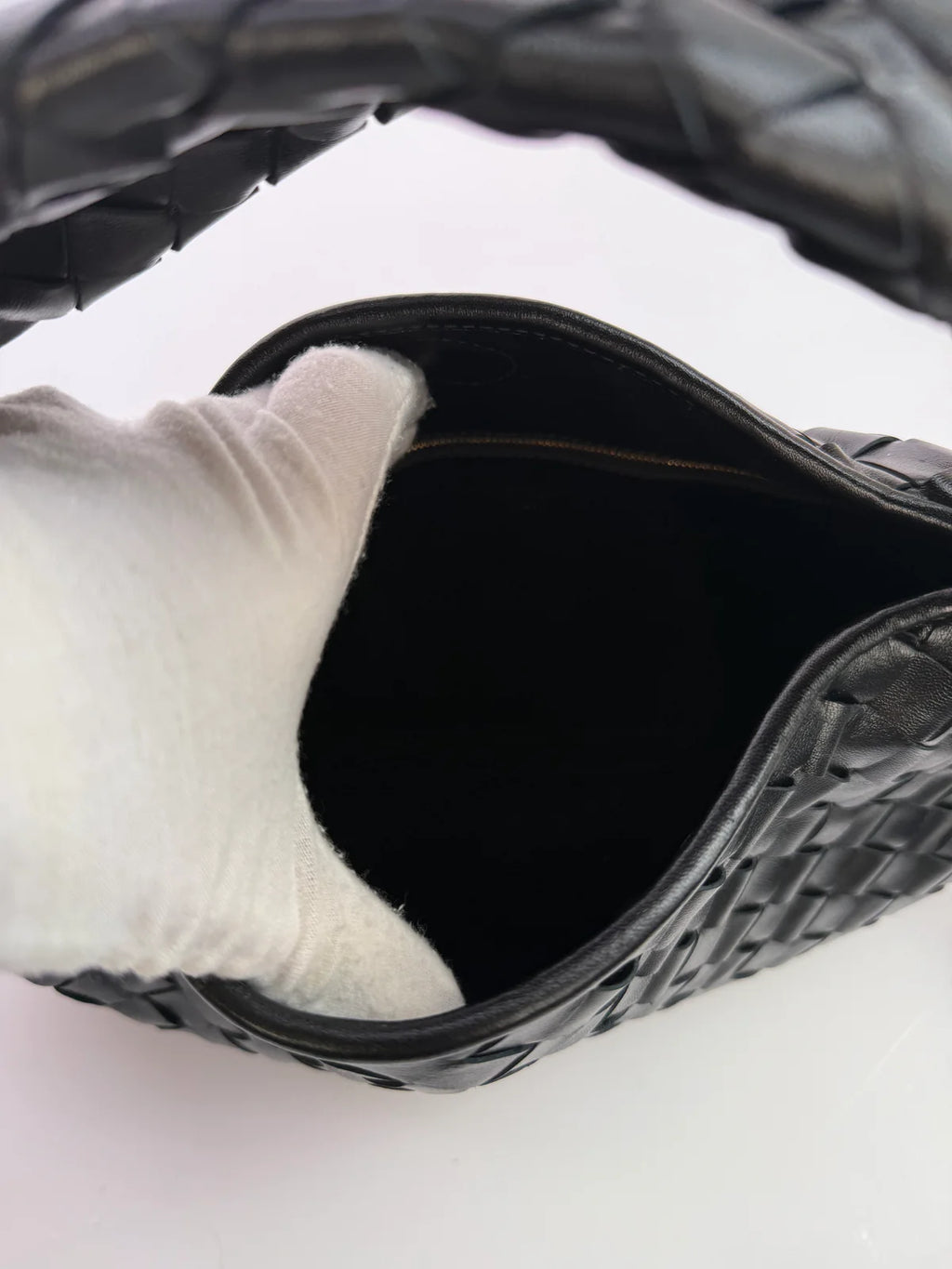 BOTTEGA VENETA MEDIUM HOP INTRECCIATO LEATHER TOTE