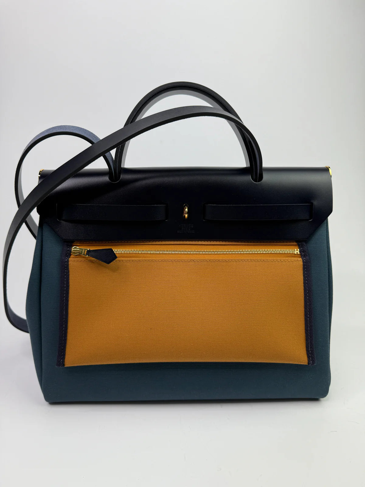 HERMÈS HERBAG 31 VERSO IN BLEU INDIGO AND SESAME WITH GHW