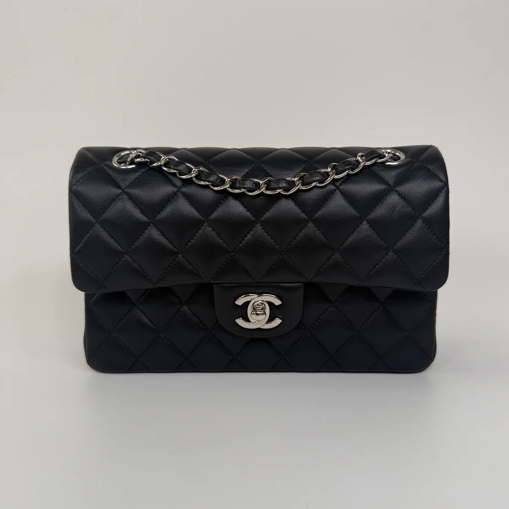 CHANEL SMALL CLASSIC DOUBLE FLAP IN BLACK LAMBSKIN LEATHER WITH SHW