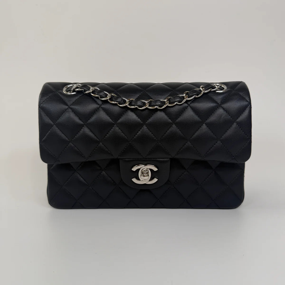 CHANEL SMALL CLASSIC DOUBLE FLAP IN BLACK LAMBSKIN LEATHER WITH SHW