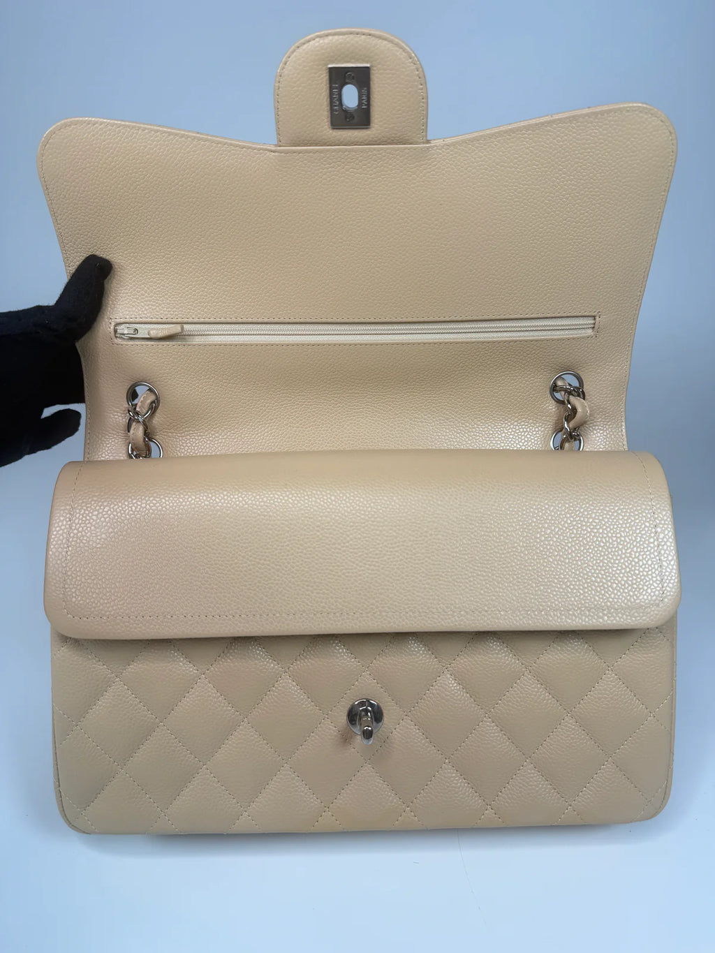 CHANEL JUMBO CLASSIC FLAP BAG IN BEIGE CAVIAR LEATHER WITH SHW