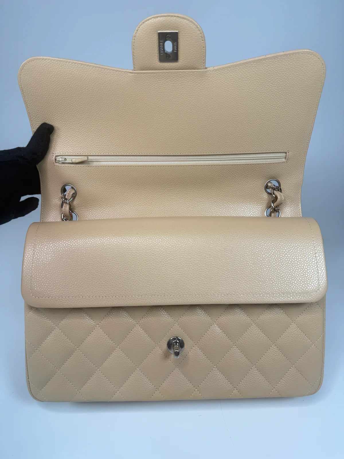 CHANEL JUMBO CLASSIC FLAP BAG IN BEIGE CAVIAR LEATHER WITH SHW