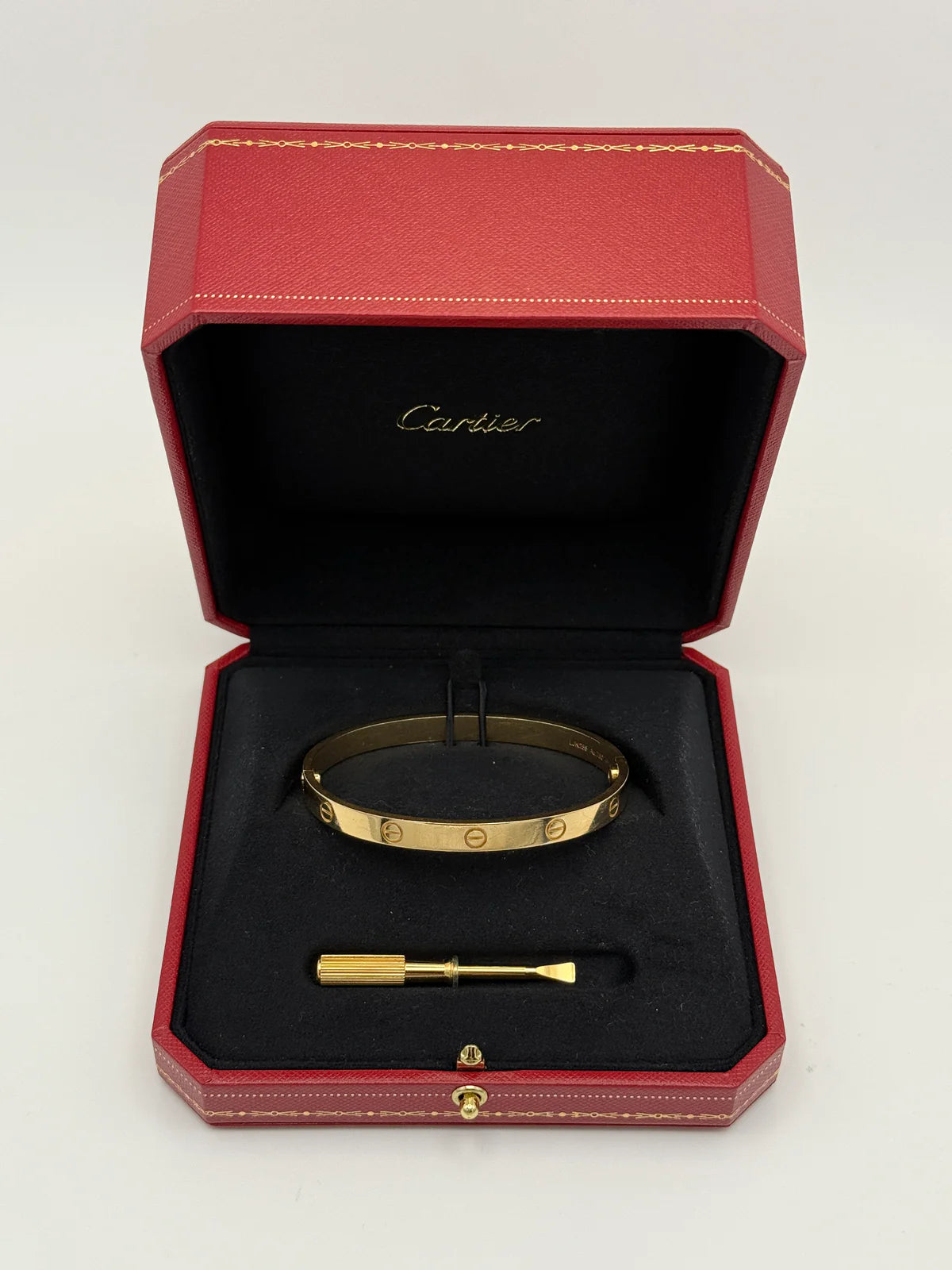 CARTIER LOVE BRACELET IN YELLOW GOLD CLASSIC MODEL