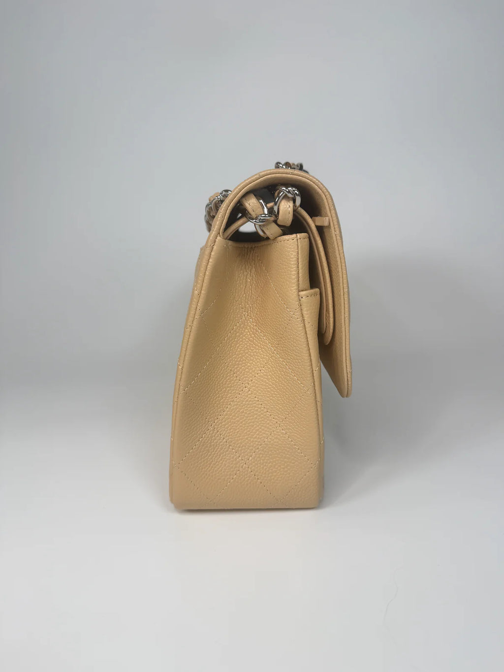 CHANEL JUMBO CLASSIC FLAP BAG IN BEIGE CAVIAR LEATHER WITH SHW