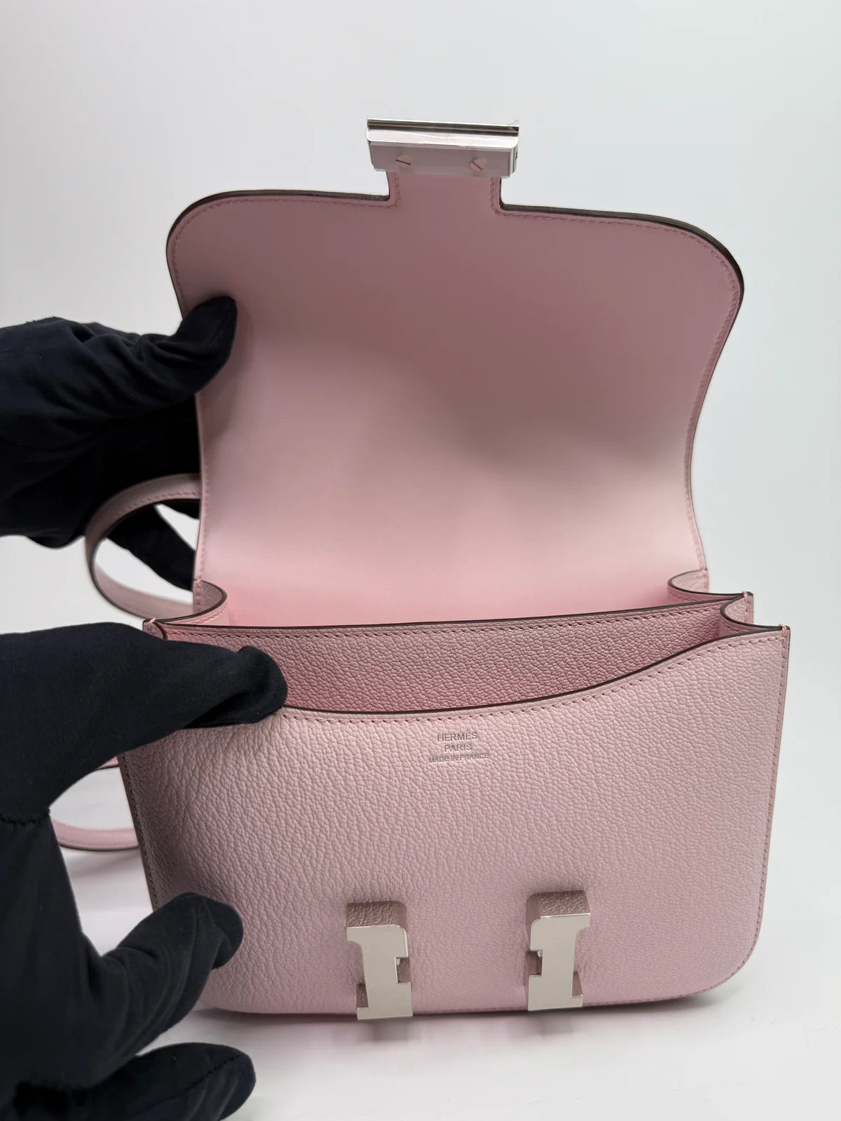 HERMÈS CONSTANCE 18 IN ROSE CHÈVRE LEATHER WITH PALLADIUM HARDWARE