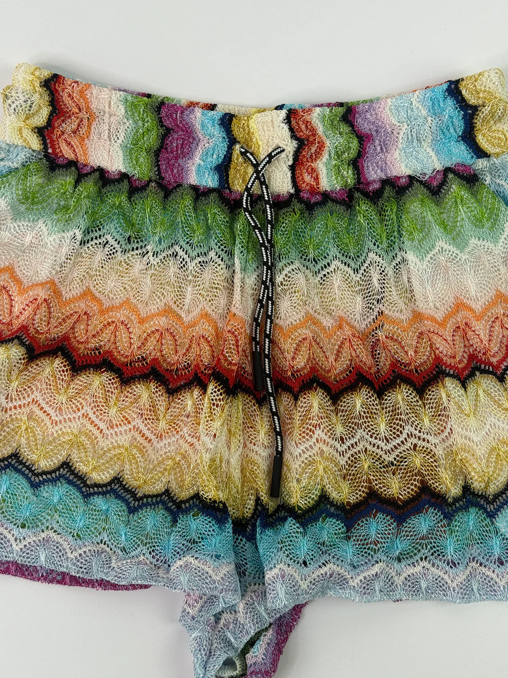 MISSONI SHORTS (SIZE 40/UK8)