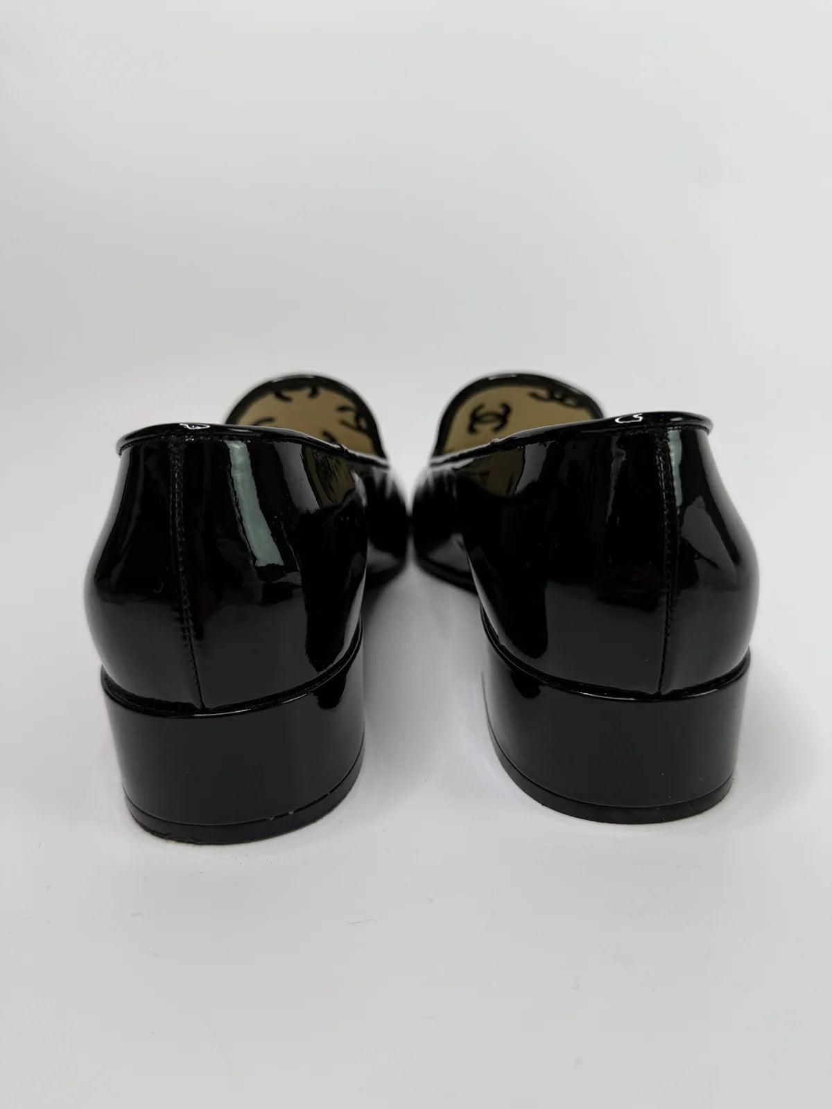 CHANEL BLACK PATENT LOAFERS (SIZE 38/UK5)