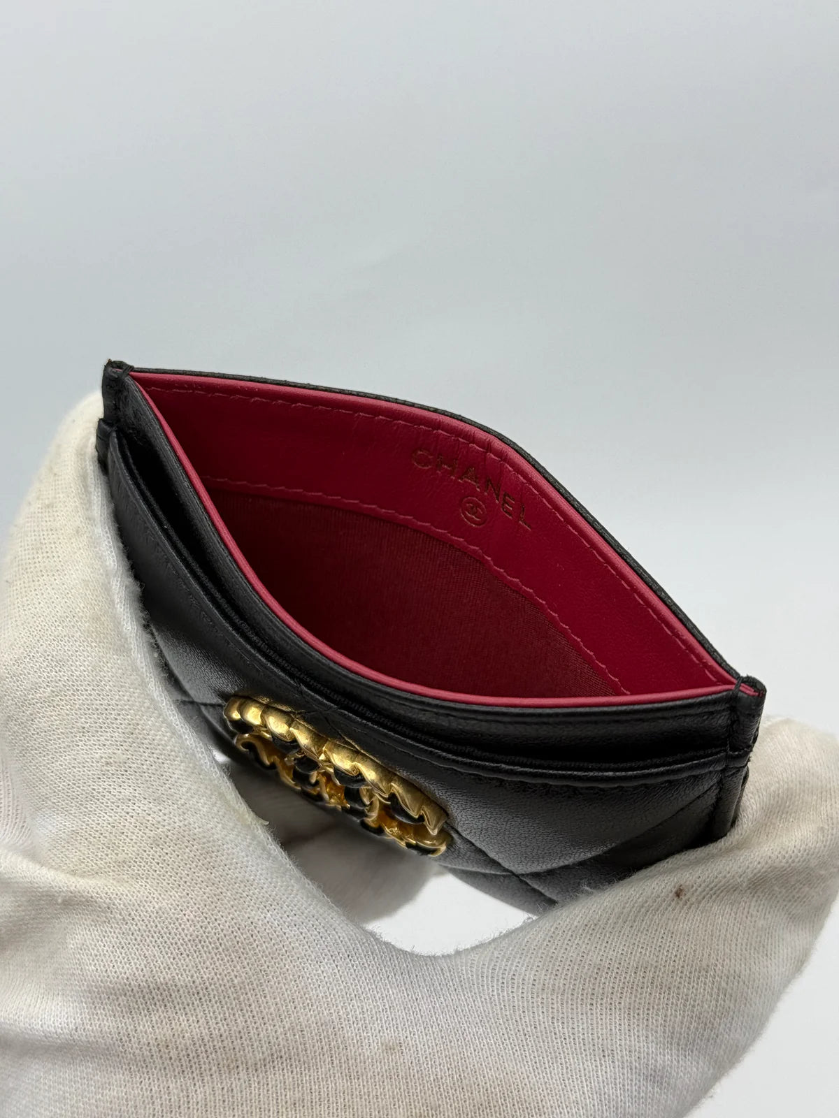 CHANEL 19 CARD WALLET IN BLACK LAMBSKIN