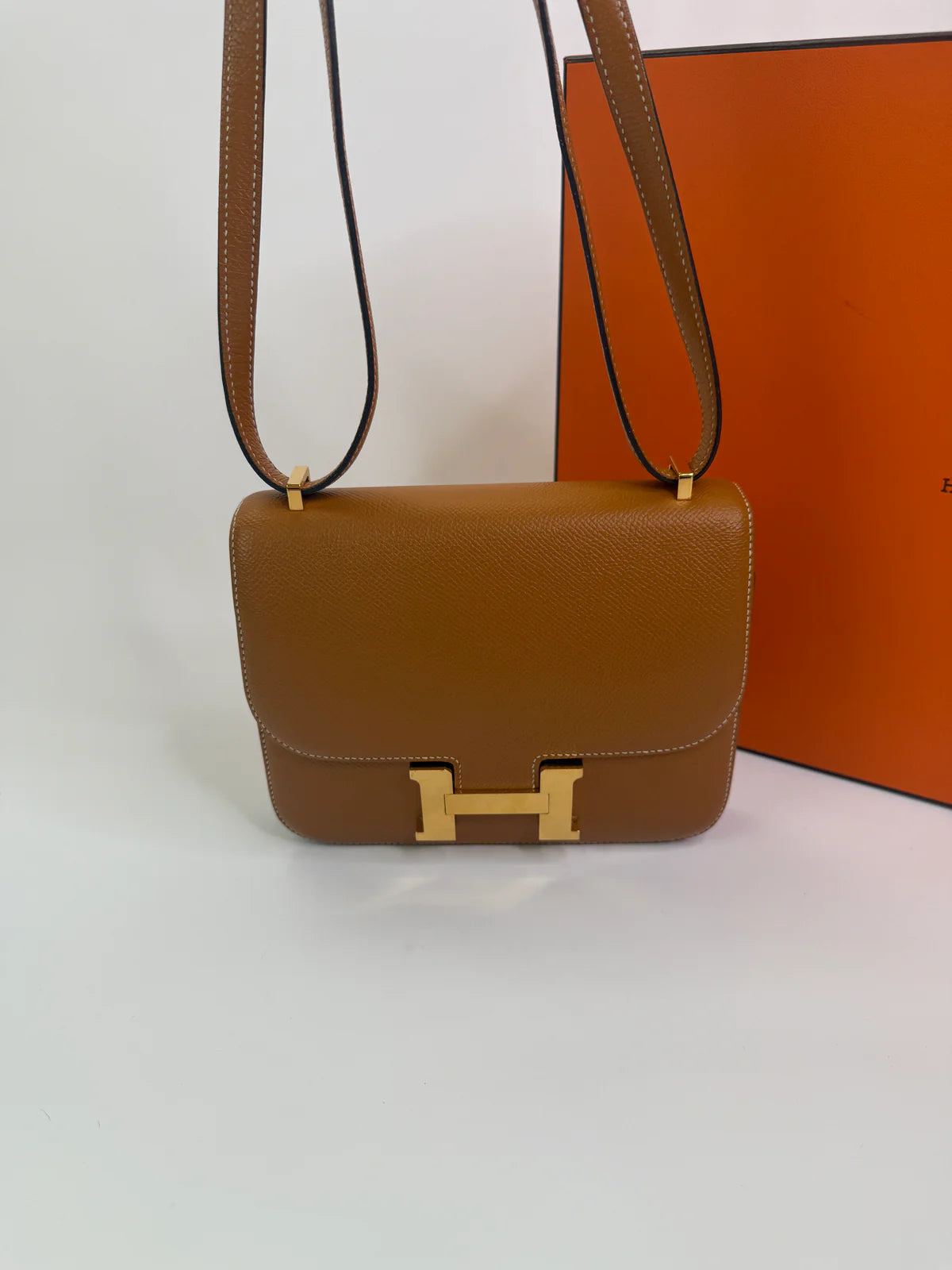 HERMÈS CONSTANCE 18 IN TOFFEE EPSOM LEATHER GHW