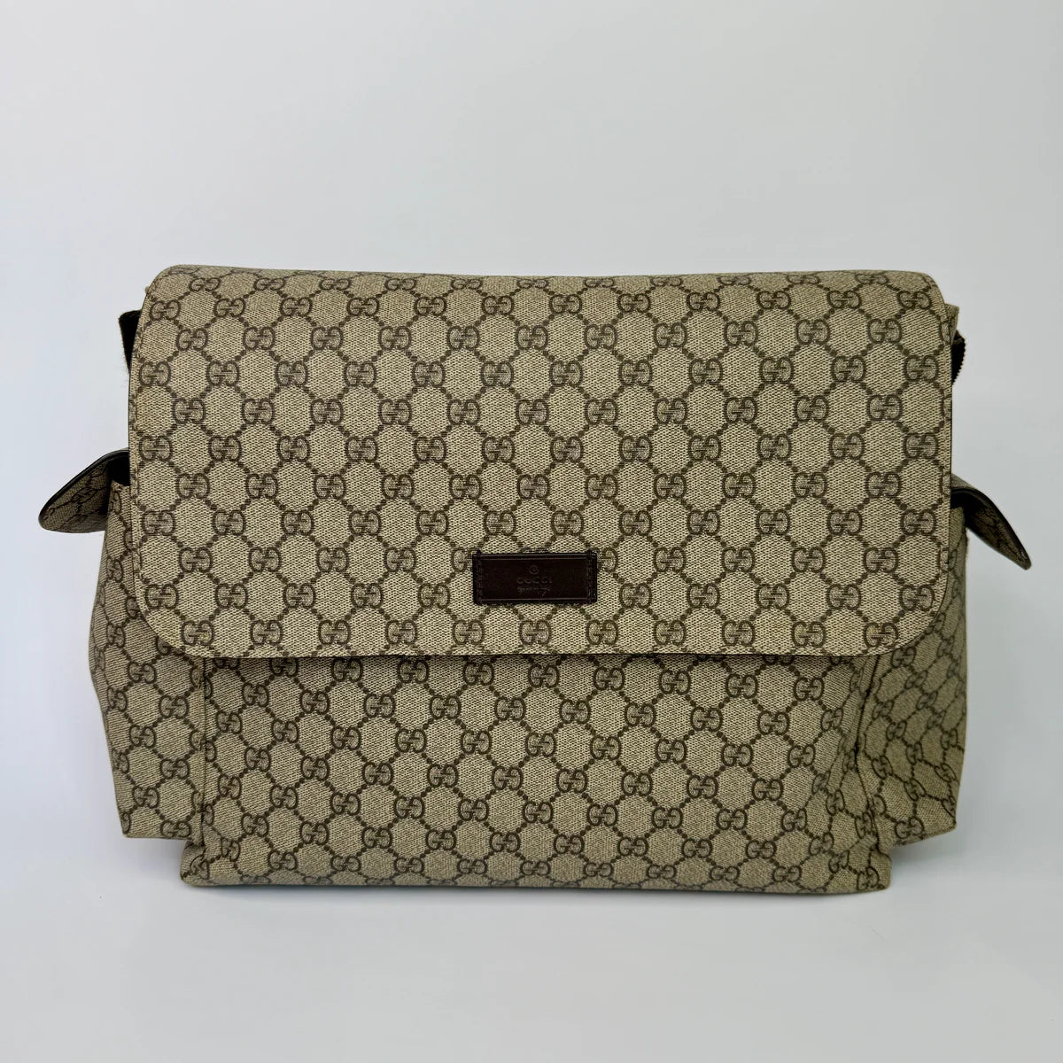 GUCCI GG SUPREME MEDIUM BABY CHANGING BAG