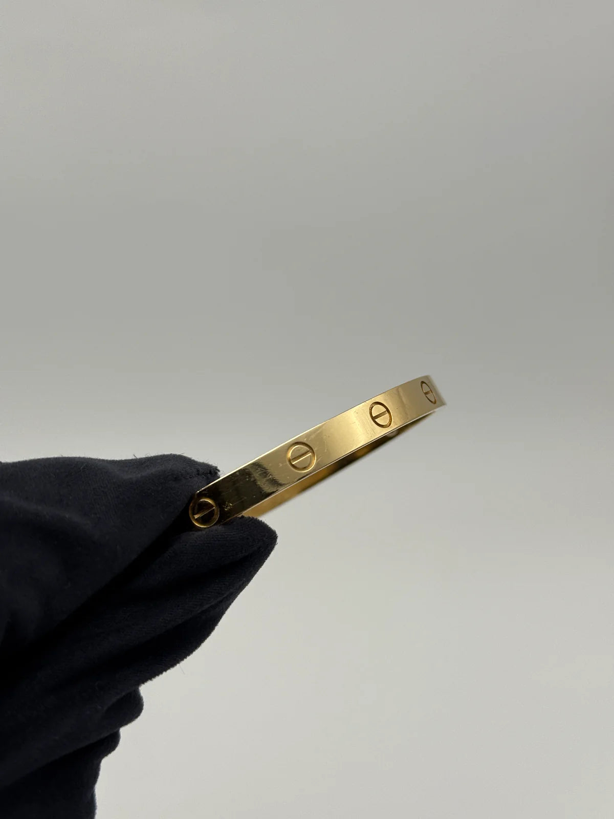 CARTIER LOVE BRACELET IN YELLOW GOLD CLASSIC MODEL