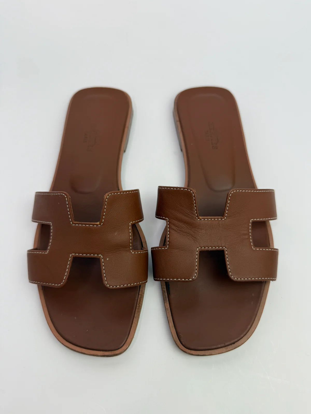 HERMÈS ORAN SANDALS (SIZE 37/UK4)