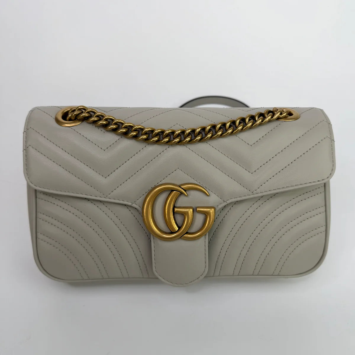 GUCCI GG MEDIUM MARMONT MATELASSE SHOULDER BAG