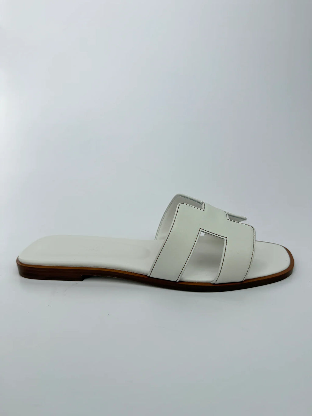 HERMÈS ORAN SANDALS (SIZE 37/UK4)