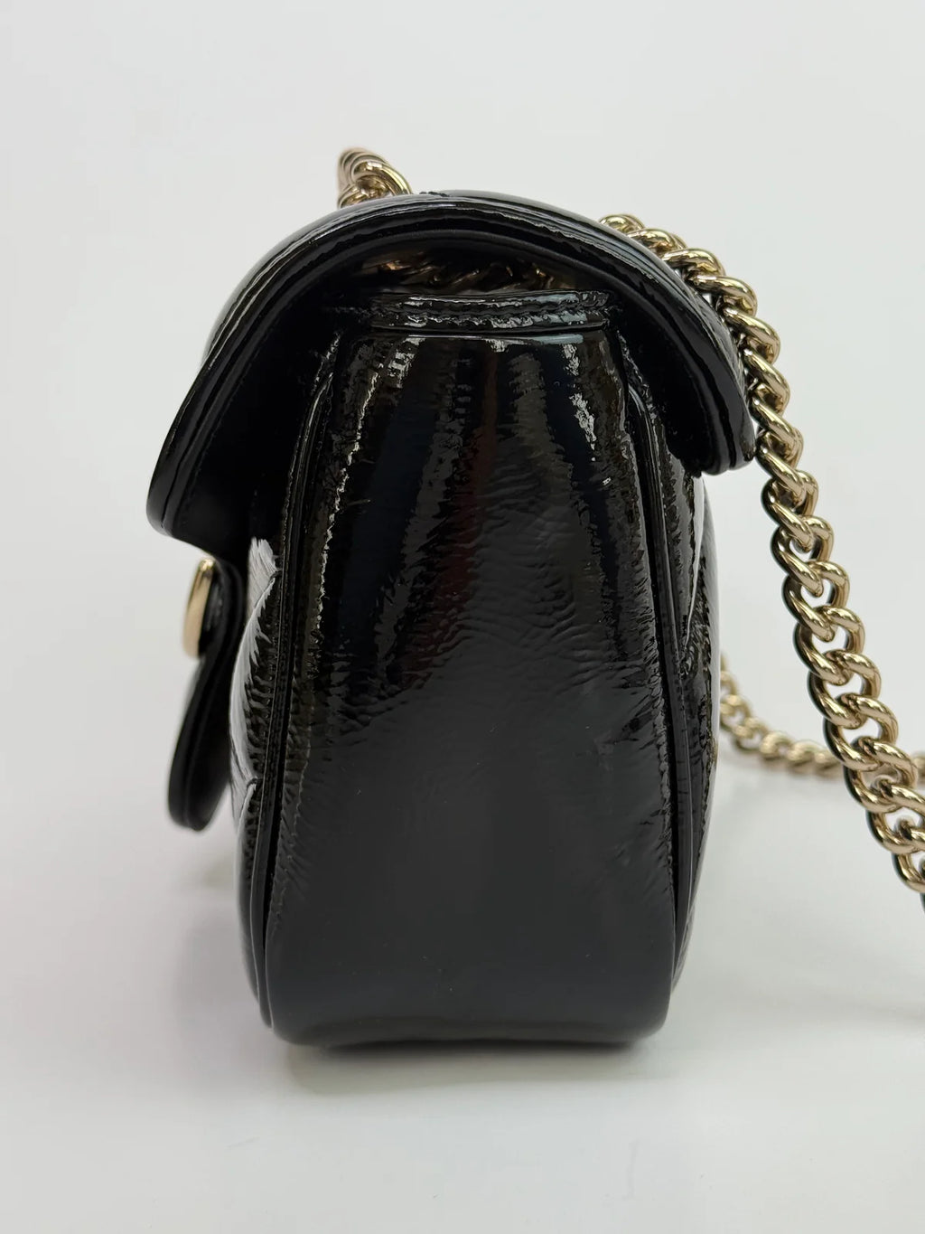 GUCCI GG MEDIUM MARMONT MATELASSE SHOULDER BAG