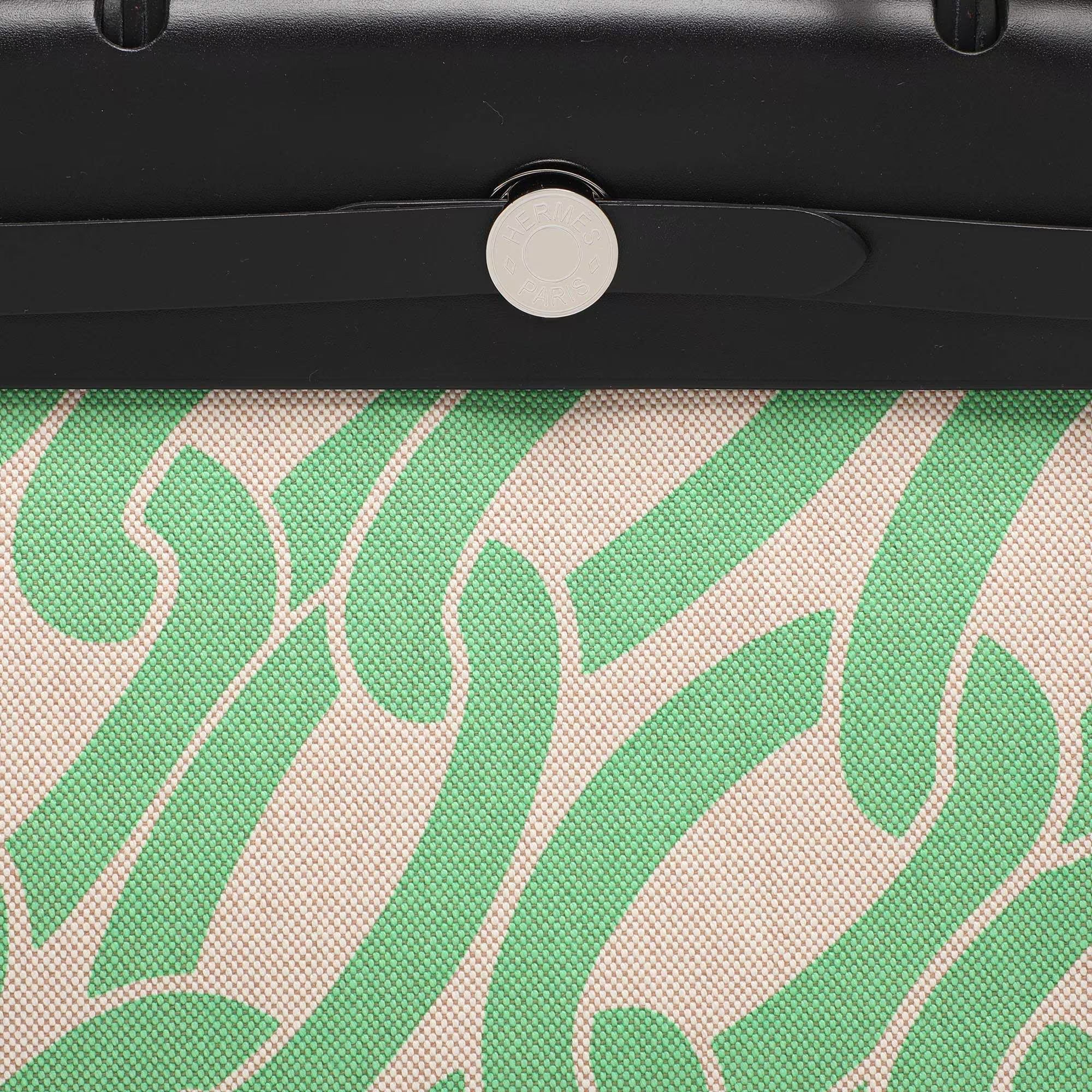 Hermès Vert Comics/Black H Plume Canvas and Vache Hunter Leather Maillons & Co Motif Herbag Zip 31 Bag