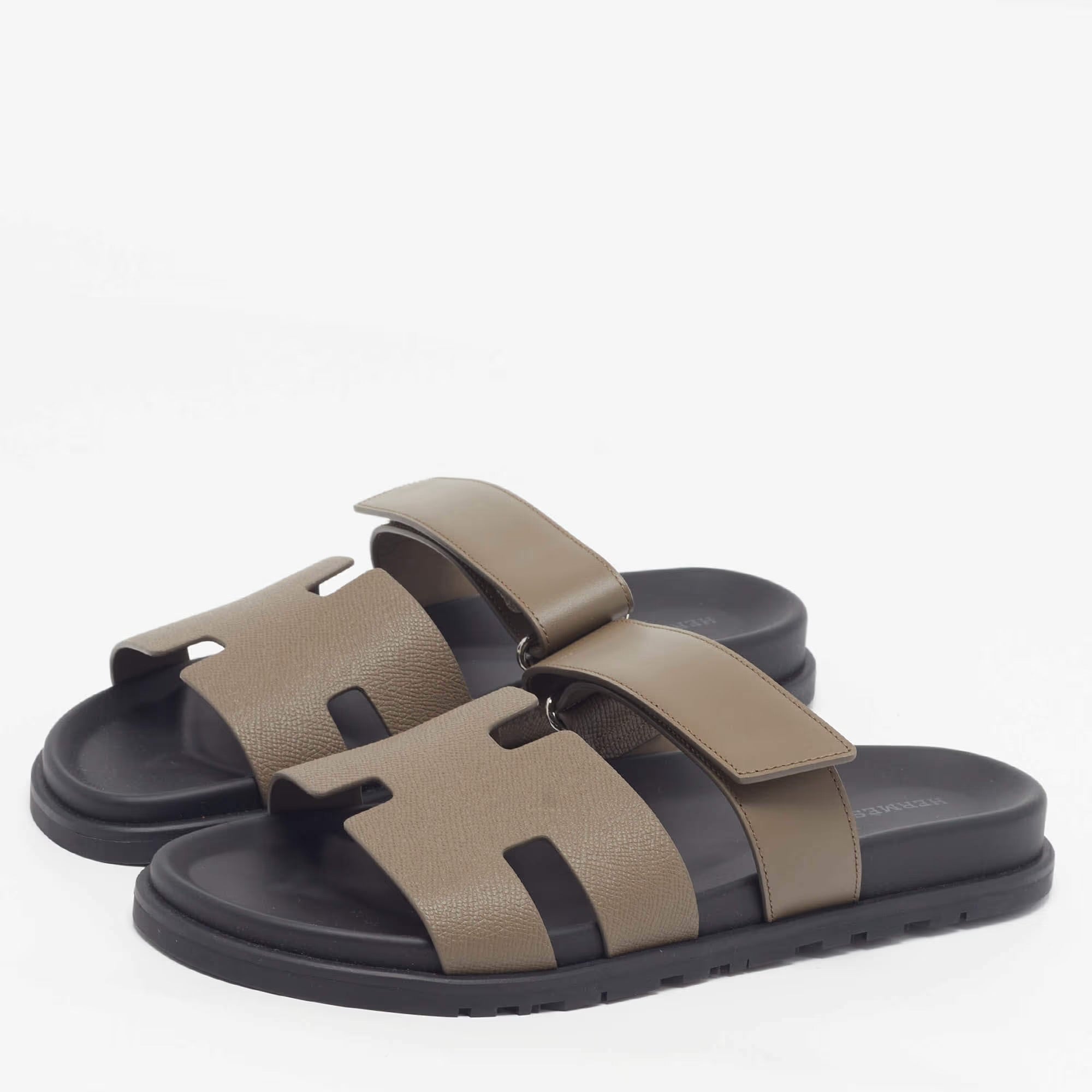 Hermès Chypre Size 43 Brown Leather Flat Sandals